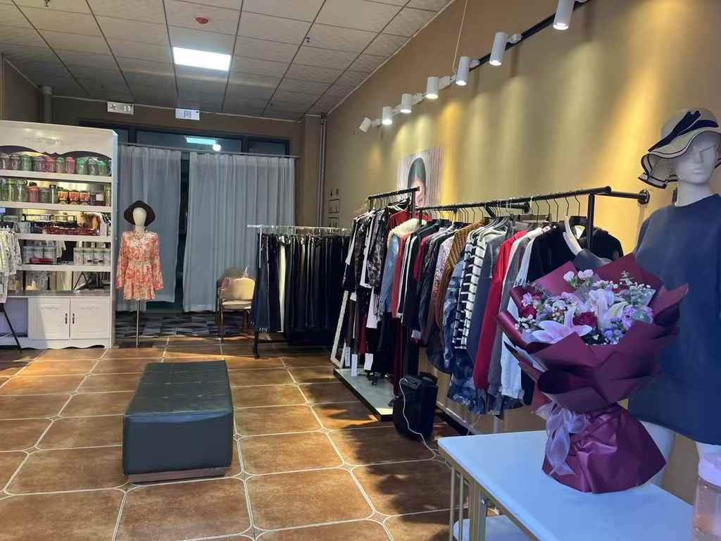 阿勒泰市四国六方75平米空店转让-二手房论坛-二手交易-骆驼帮