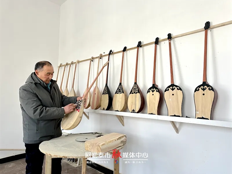 阿勒泰市这一基地开启农牧民增收新篇-骆驼帮
