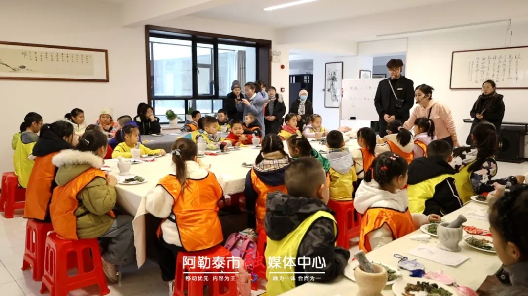 【玩转阿勒泰】这场研学之旅让阿勒泰萌娃收获满满-骆驼帮