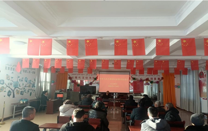 冲乎尔镇：开展《中华人民共和国家庭教育促进法》宣传活动-骆驼帮