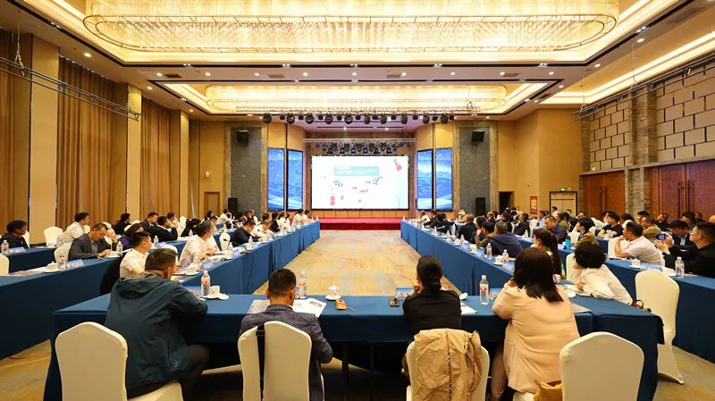 布尔津县吉克普林旅游地产专项推介会成功在乌鲁木齐举行-骆驼帮
