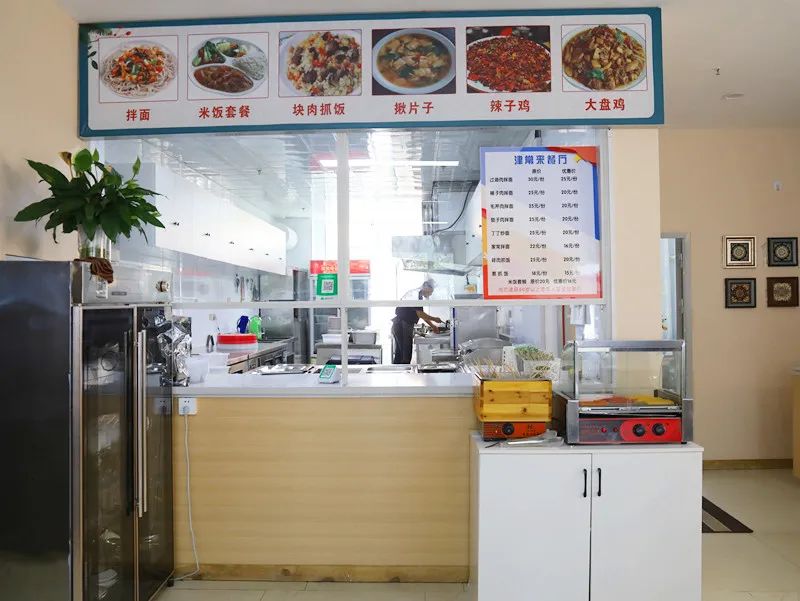布尔津镇：从饭桌到生活圈 让老年人幸福升级-骆驼帮