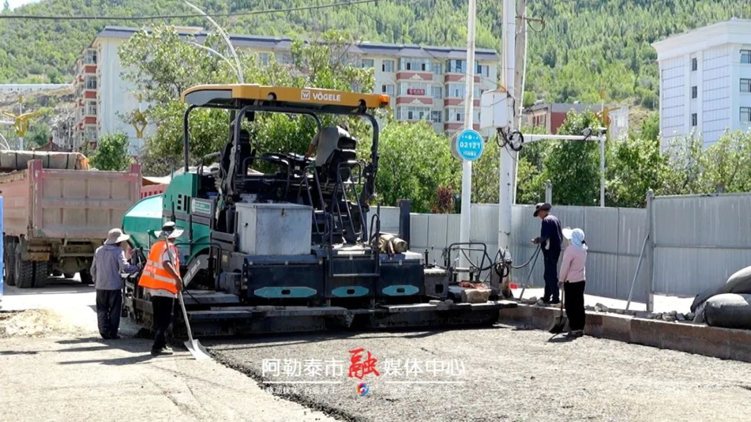 图片[3]-辉煌70年 奋进新征程丨金山城下石榴红——阿勒泰市细微之处铸牢中华民族共同体意识-骆驼帮