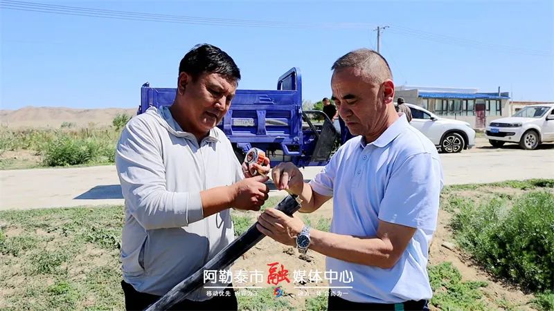 图片[2]-改出“幸福感” 阿勒泰市水管改造工程让村民笑开颜-骆驼帮