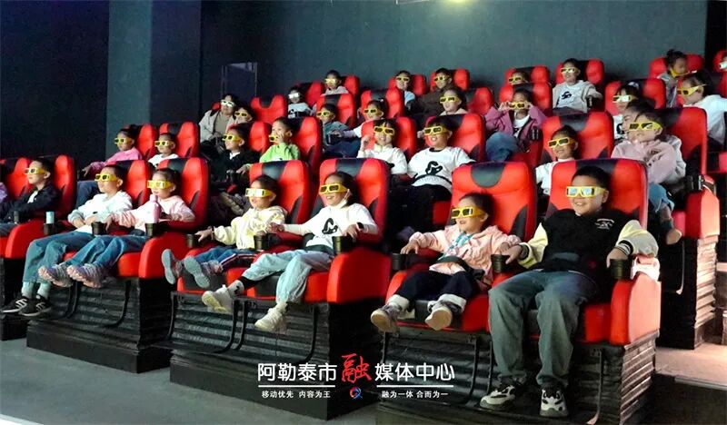 启航金山丨从星空到机器人  阿勒泰市这场科普活动让童心驶向未来-骆驼帮
